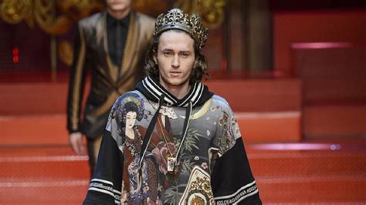 Dolce & Gabbana Vows To Never Work With Braison Cyrus After Fight With Miley Hollywood Lif |